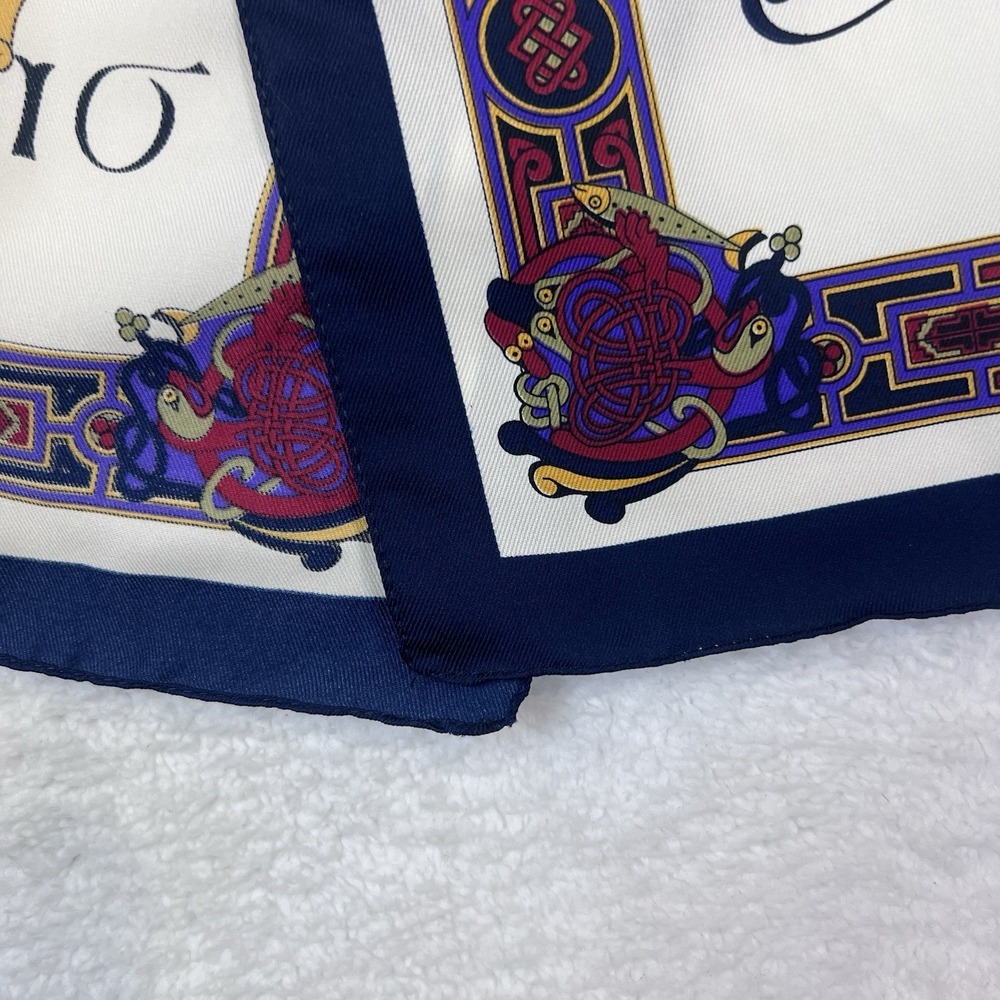 Vintage Inspired by Book of Kells Irish Signature Celtic Cats Ivory Oblong Scarf - Picture 3 of 4